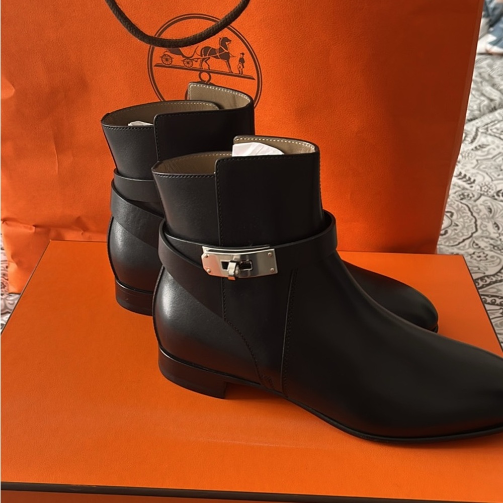 Hermès Black Leather Ankle Boots - Picture 4 of 8